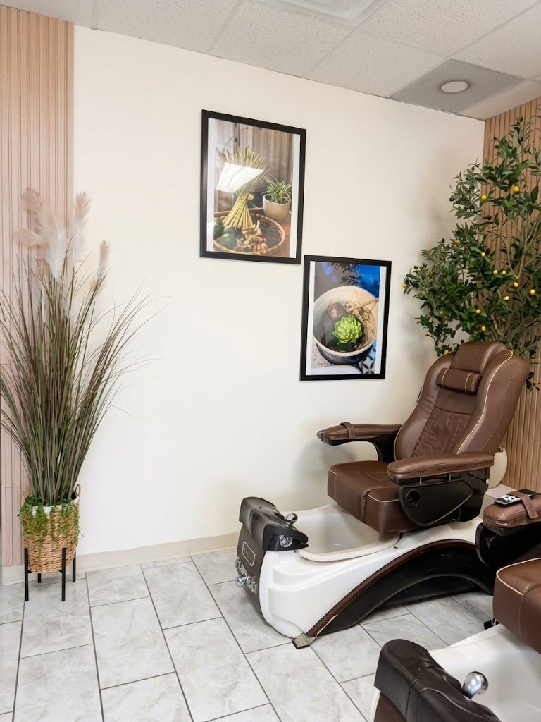 Heated massage pedicure chairs at AZ Nail Spa